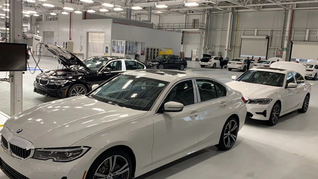 INEGI registra ligera caída en el mercado automotriz