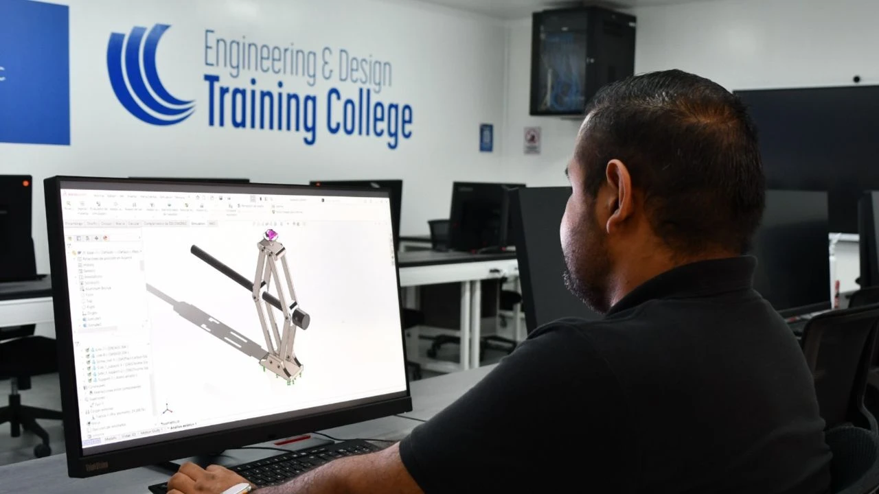 Chihuahua articula talento y tecnología ante demandas industriales